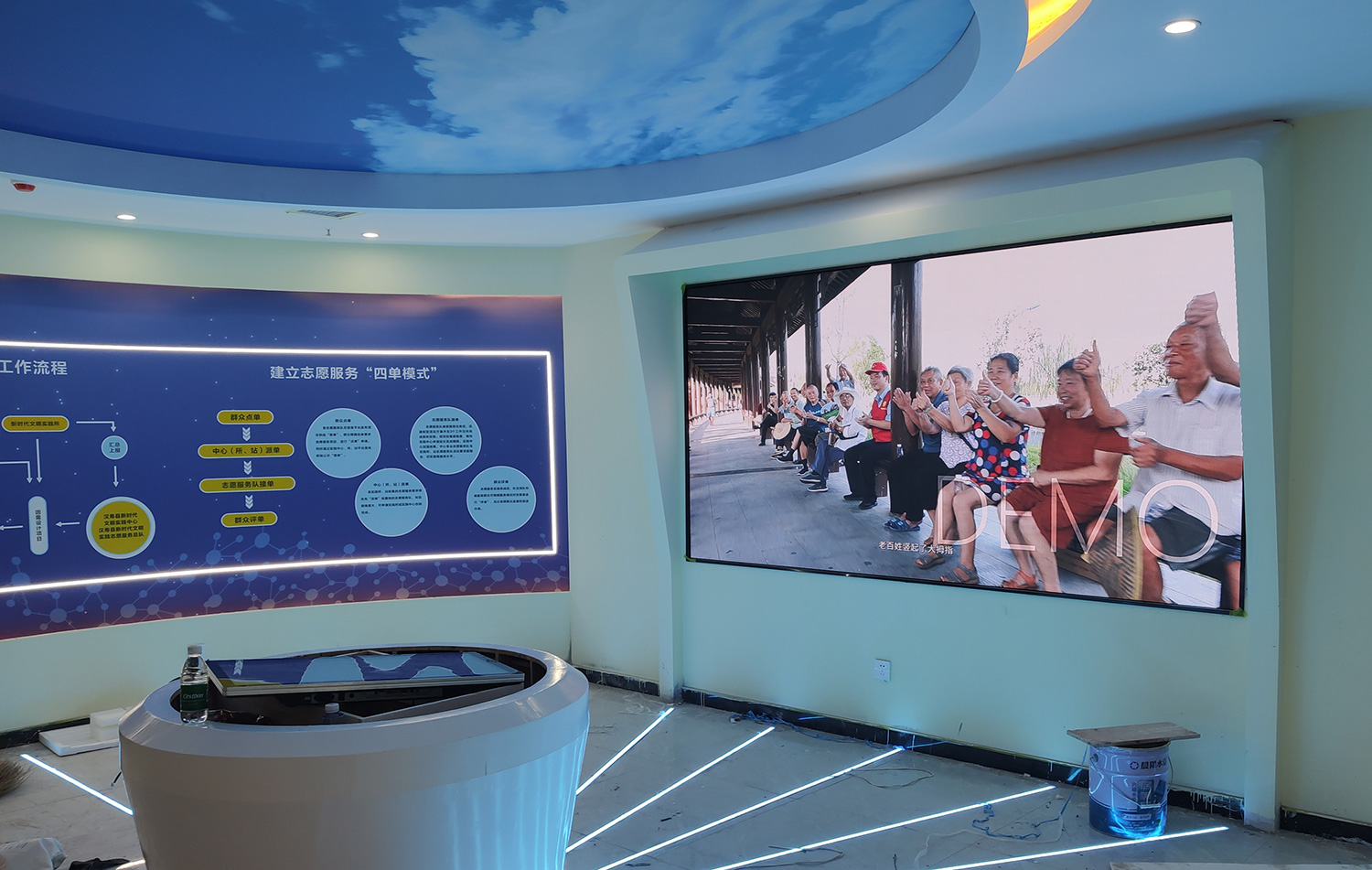 LED顯示屏,室內(nèi)全彩LED,戶外LED顯示屏,LED顯示屏供應商,戶外彩色LED顯示屏,LED顯示屏生產(chǎn)廠家,高密度LED全彩顯示屏,湖南LED顯示屏,湖南室內(nèi)全彩LED